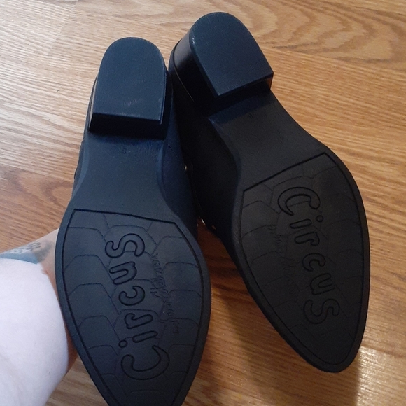 Sam Edelman Circus Studded Boots🖤 - Picture 2 of 3